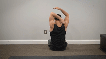 经常做肩部动作,或许可以很好地训练肩部肌肉,帮助摆脱烦恼