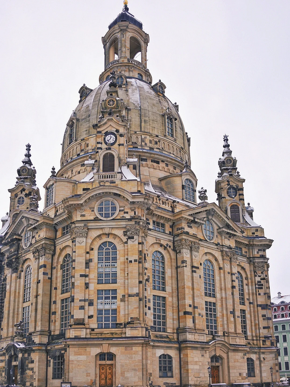 德累斯顿市:心灵的归宿,历史的见证  德累斯顿市,一个充满历史和文化