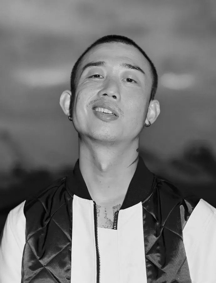 gai周延事业危险,被同行歌手曝吸毒,粉丝网友吵翻天