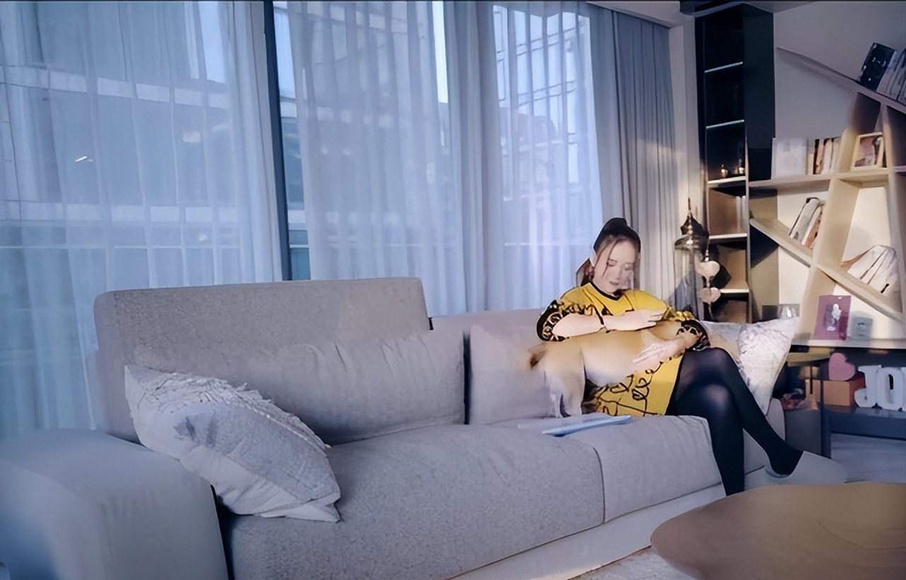 陈乔恩的豪宅火了,全屋精致奢华,一尘不染,幸福的模样藏不住!