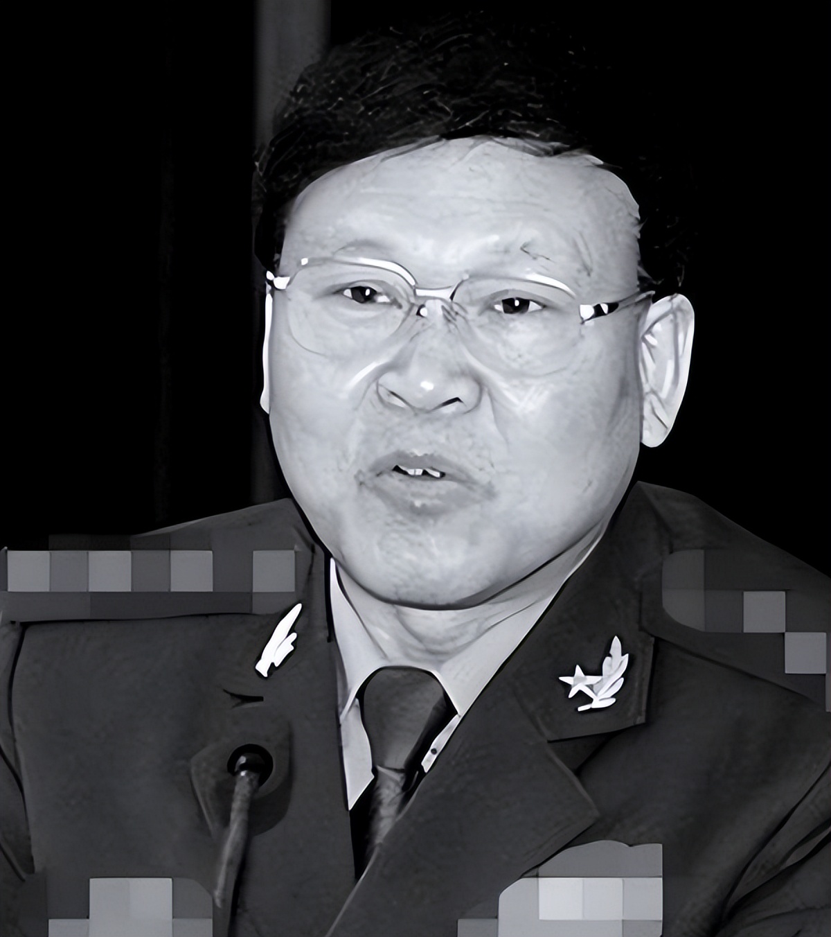 纪实:"军老虎"张阳,落马前痛斥贪污行为,落马后畏罪自杀