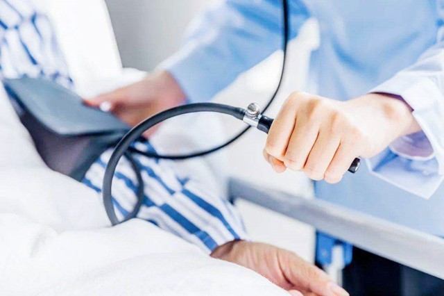 于国平:贪百万供妻子奢侈生活,有困难就找供应商解决,涉贿14年