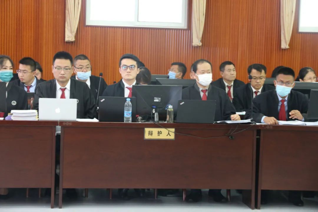 中卫市中级人民法院一审开庭审理马荣富等34人 涉嫌组织,领导,参加黑