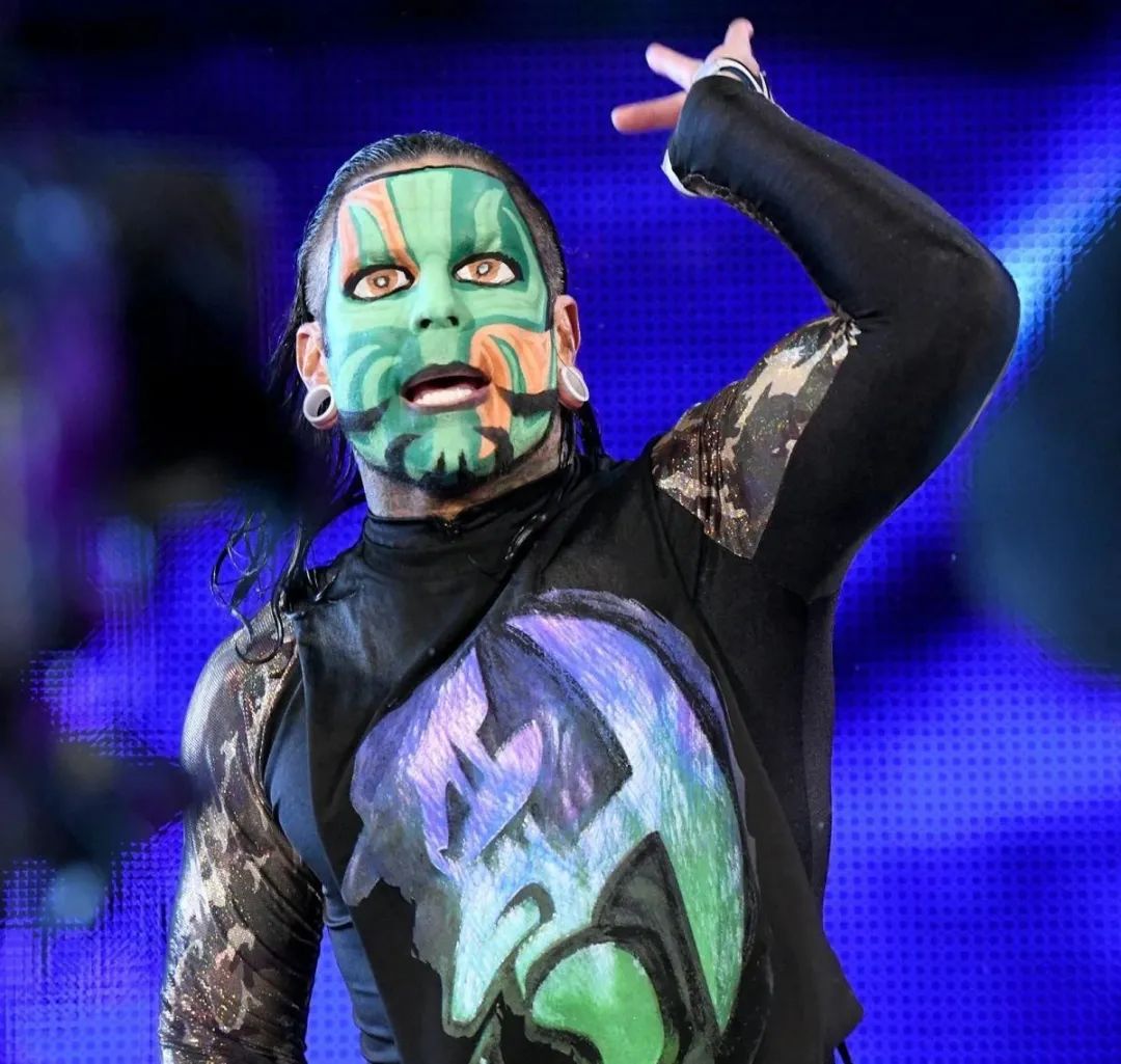 传奇人物希望cm朋克重新展开与杰夫哈迪的竞争