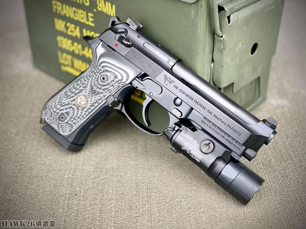 评测:威尔森战斗公司92g"百夫长战术"手枪 贝雷塔92完美改型