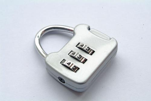 3位滚轮密码锁打不开?几个方法轻松解决,再也不担心被锁住了!