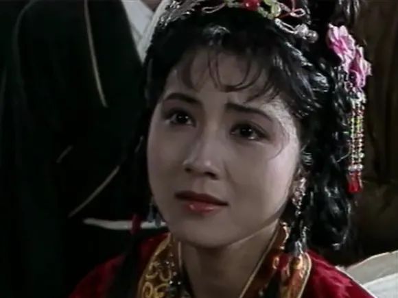 87版《聊斋》之鲁公女:人鬼相恋,女主颜值不输给陈红何晴