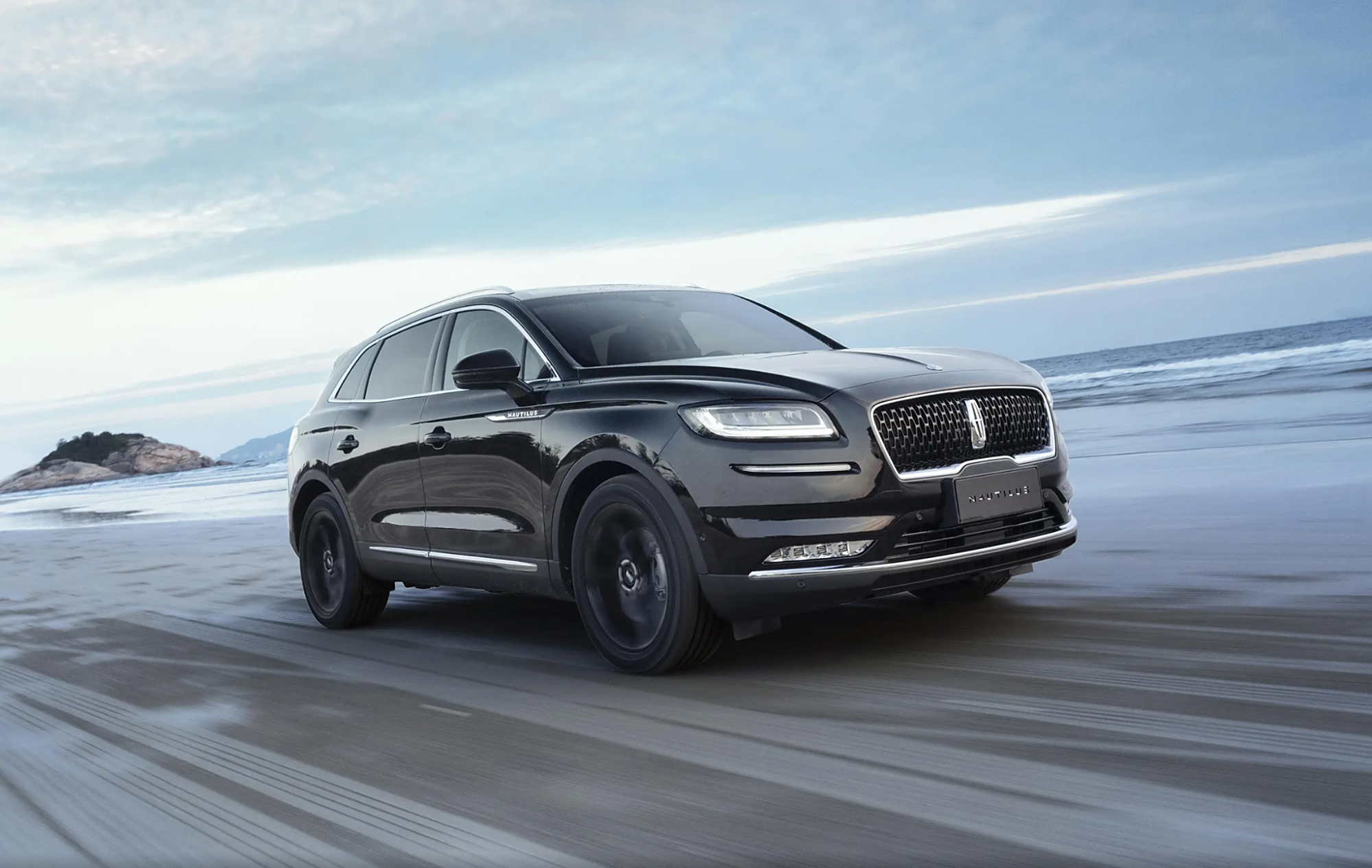 2.7t 8at 6v双涡轮,静谧性做到了极致,这款美系豪华suv值得买