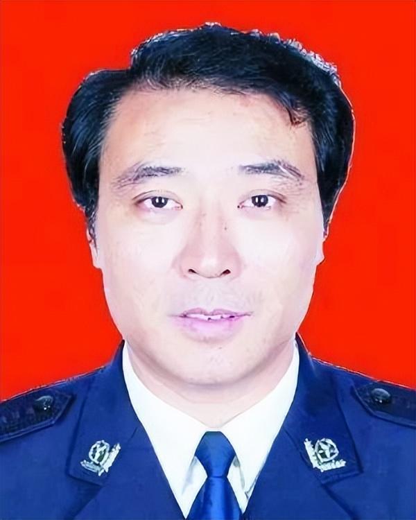 长春梁旭东:警察队伍中的黑道大佬,必然难逃法网