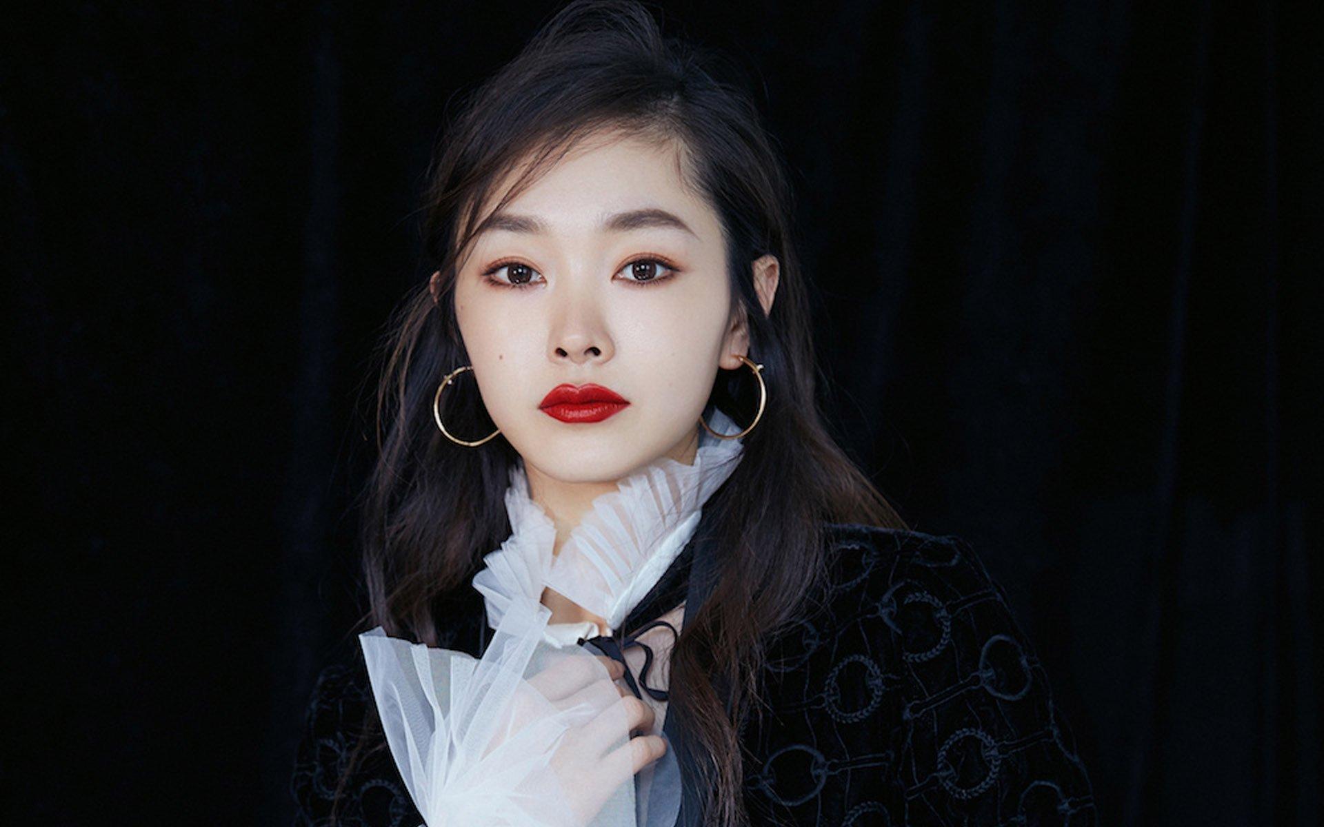 事实证明,33岁"纯洁女神"宋轶,已经走上另一条大道