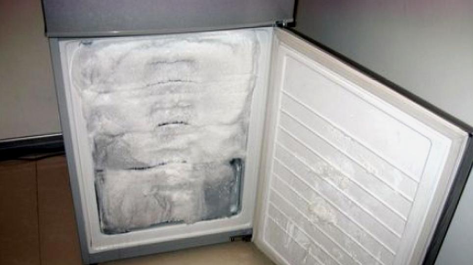 冰箱总是结冰,有异味怎么办?教你这样做,省时省力没异味