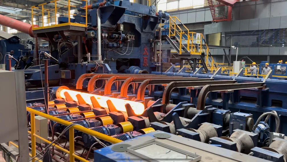 承德建龙钢铁φ258mm无缝钢管智能制造示范生产线进入冲刺阶段