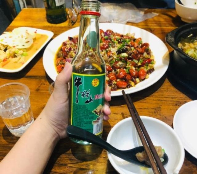 养猪转行卖白酒踢掉五粮液成全国销量第一牛栏山二锅头赢在哪