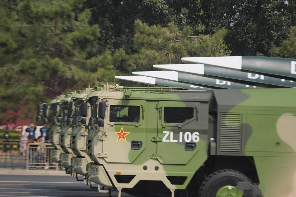 东风17导弹,让对手反导系统成为摆设,我国强力杀手锏独步天下