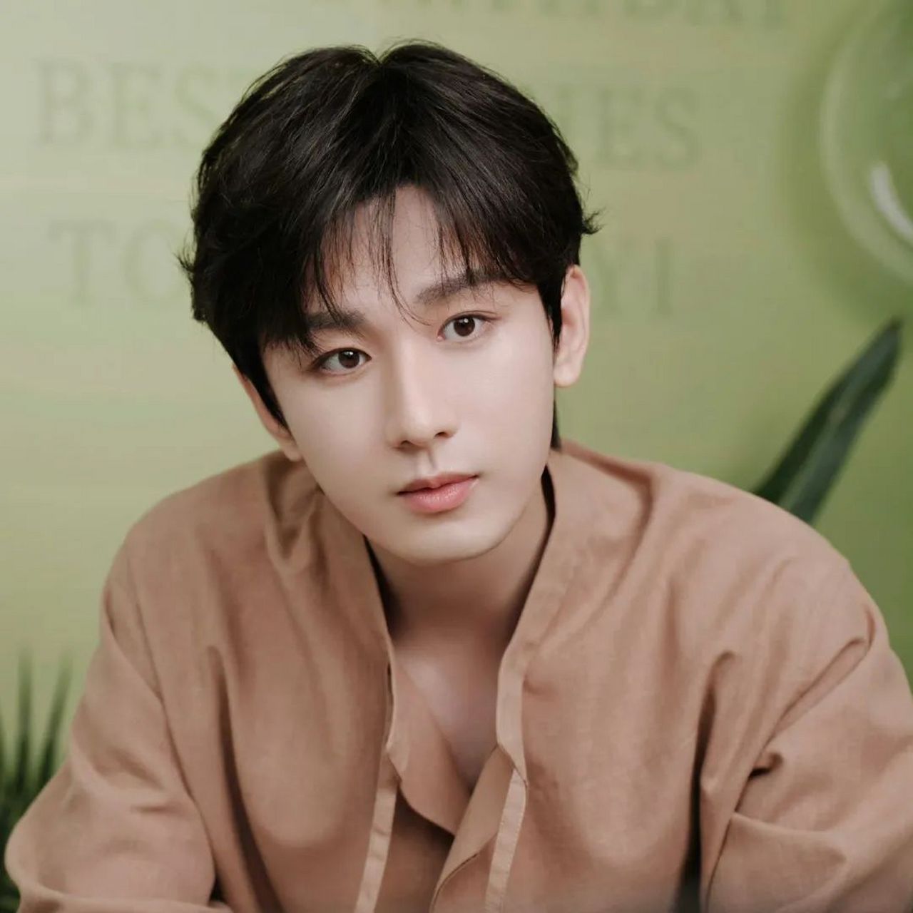 蔡徐坤,成毅,景甜,虞书欣欧阳娜娜,张彬彬,时代少年团等八卦!