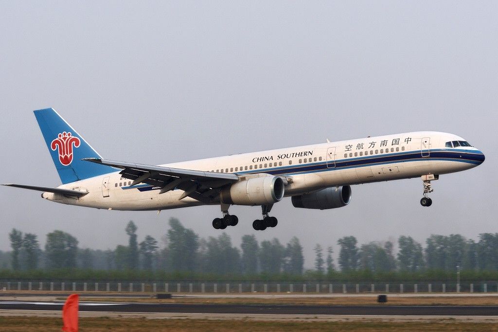 "空中美男子—b757-200飞机
