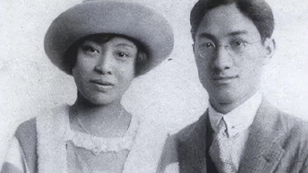 1988年张幼仪过世,墓碑上的四个字,是对前夫徐志摩无情地嘲讽