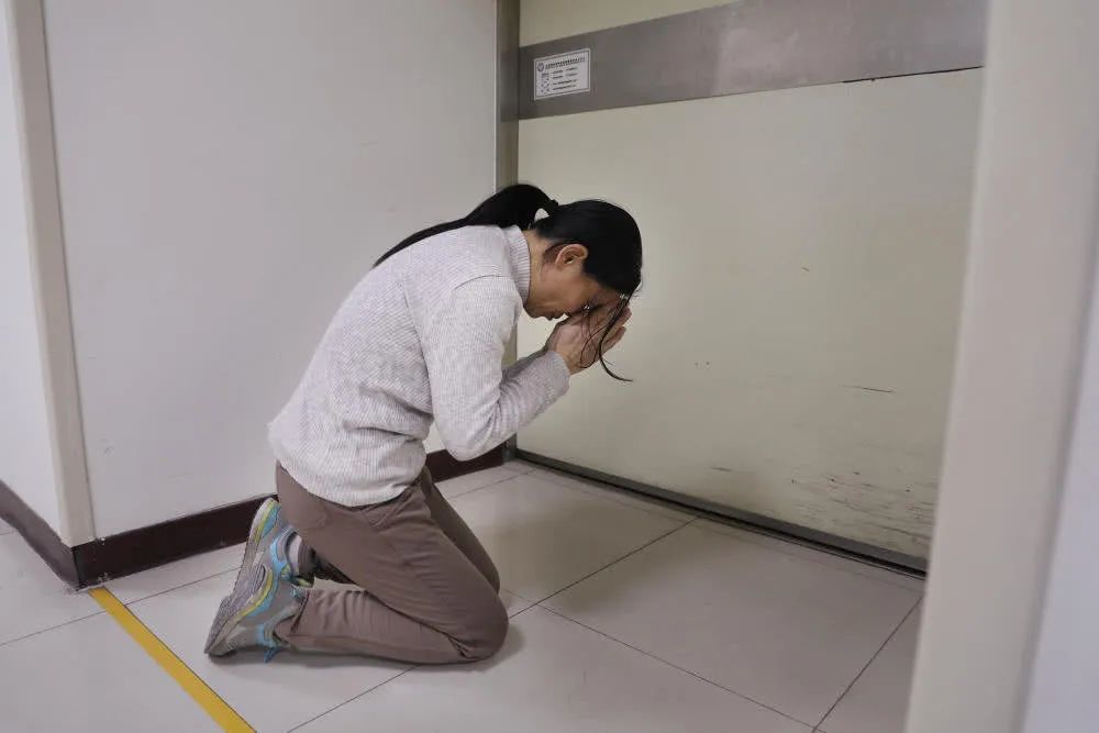 14年90后孕妈为省钱坐公交产检,路上颠簸早产,3年后孩子成脑瘫
