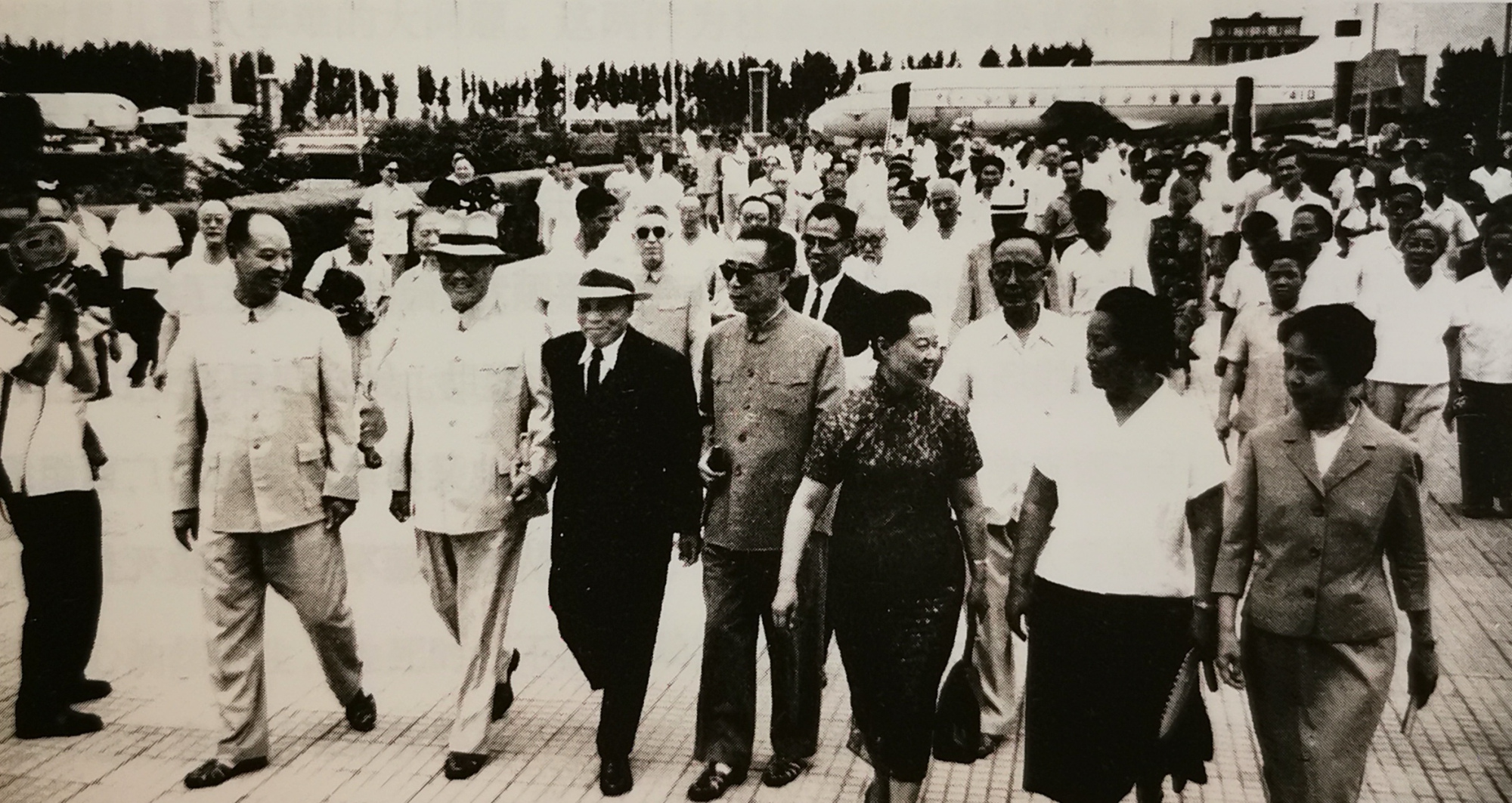 李宗仁死后:原配不顾劝阻毅然回国,三代全是美国籍信仰爱国主义