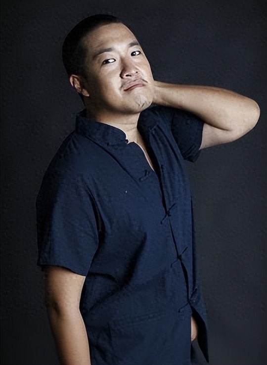 回顾张丰毅现状:与儿子感情疏淡,有两大遗憾痴迷健身引发夫妻矛盾