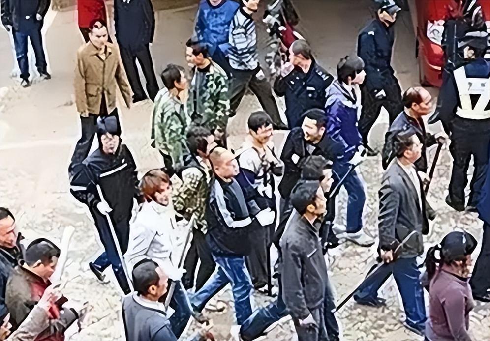 济南"黑老大"徐宗涛,砍断杀父仇人的四肢,2002年被判死刑