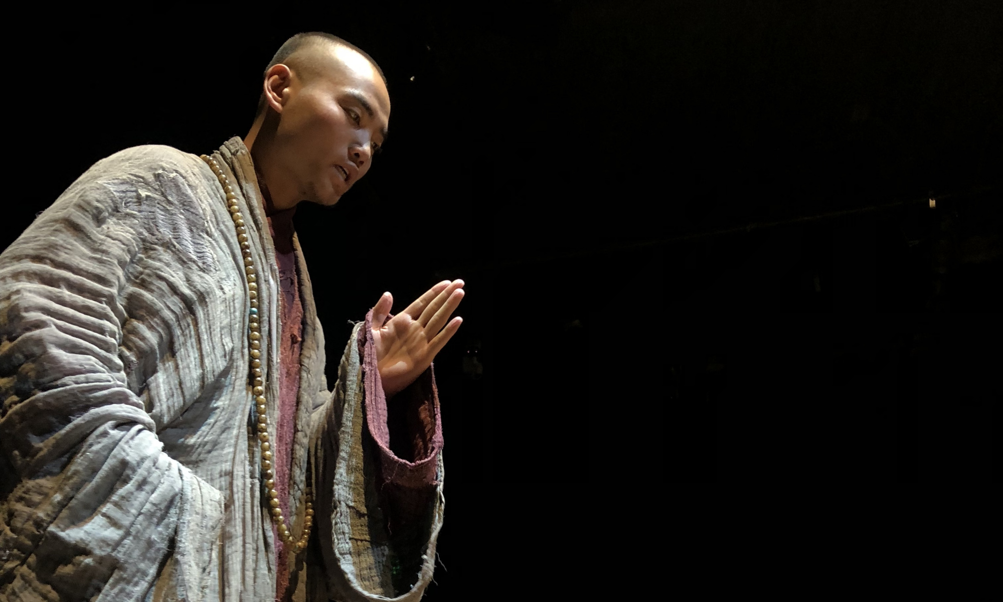 别被电视剧中的剧情骗了,古代出家的和尚,都是家财万贯的有钱人