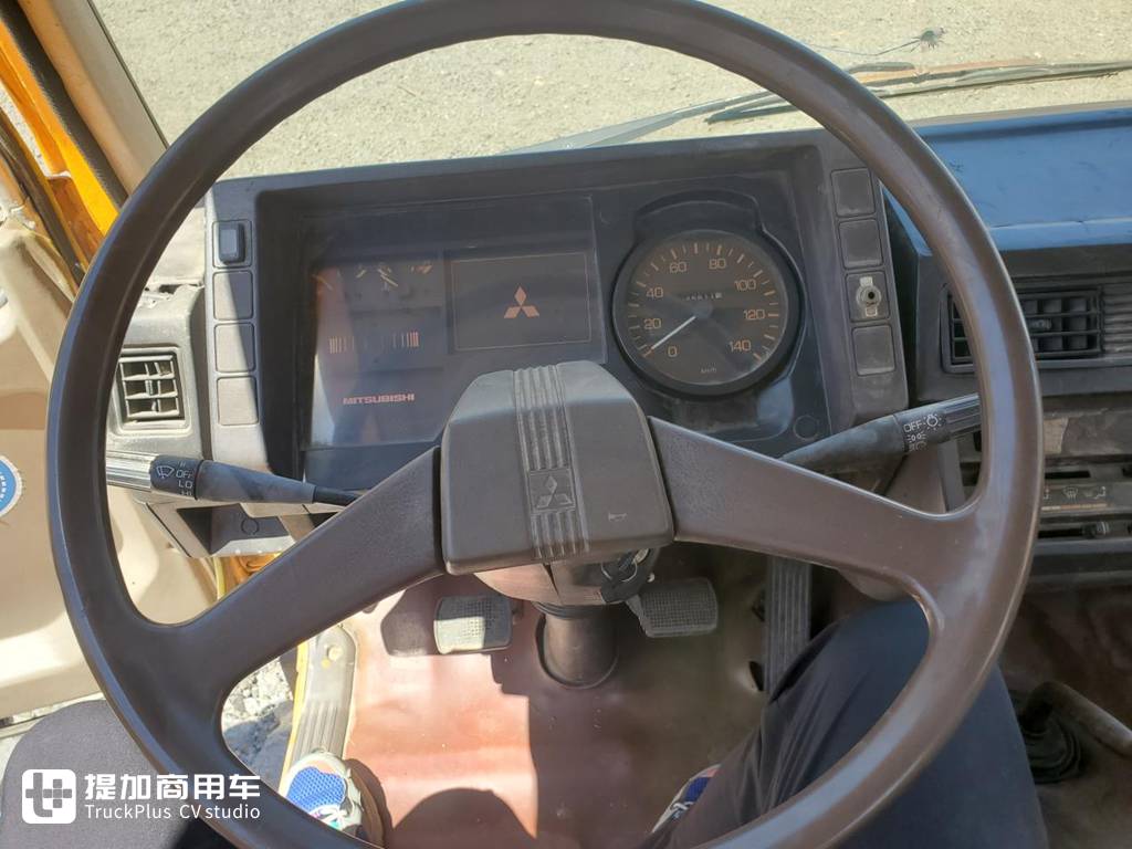 解放小平头柴的原型车,在国内退役的三菱fk415实拍