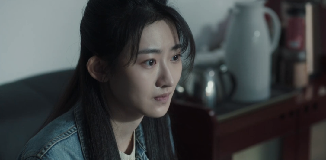 《扫黑风暴》扶弟魔徐英子,傻白甜黄希,藏着导演的良苦用心