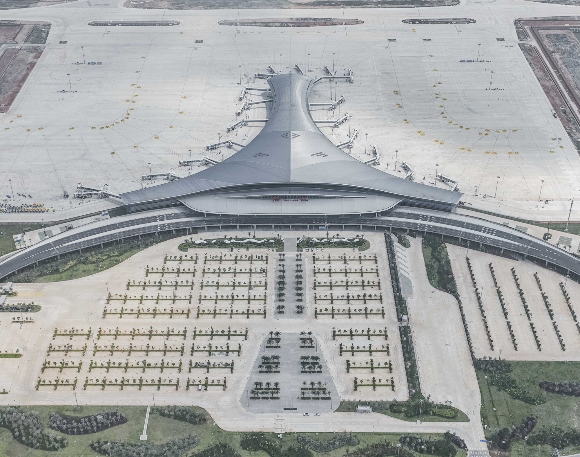 湛江吴川机场开门迎客,记者探营视频来了|船说广东