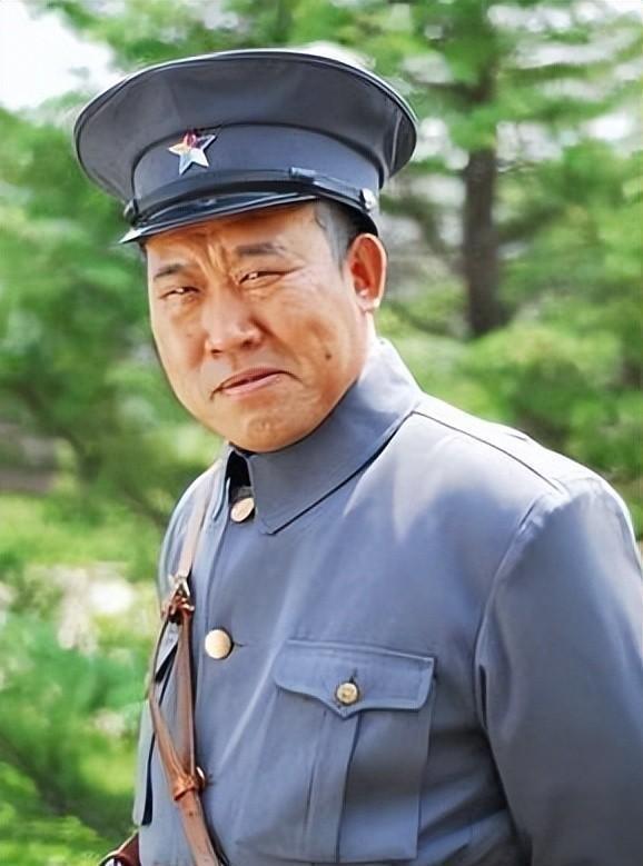 想不到8月还没结束国家一级演员杜旭东就给内娱演员敲了警钟