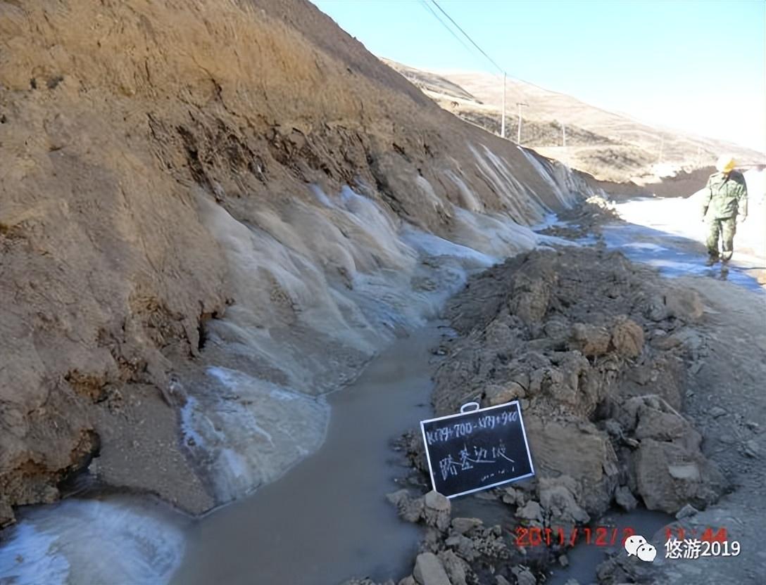 青藏高原冻土区格宾挡墙应用和低填挖路基处治