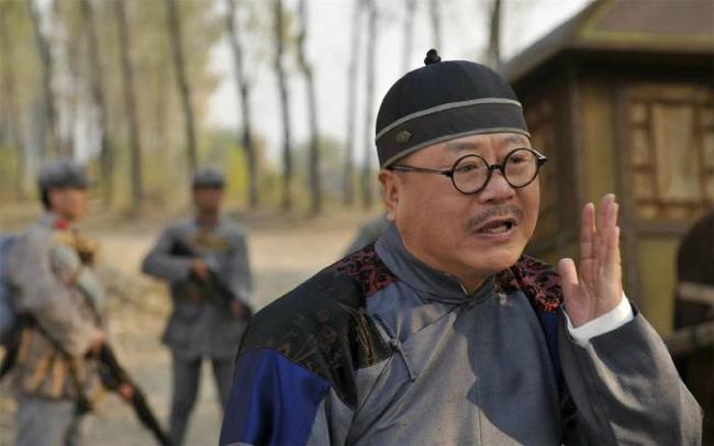 民间故事:小伙有神力,老地主不信,隔天自家闺女成小伙老婆