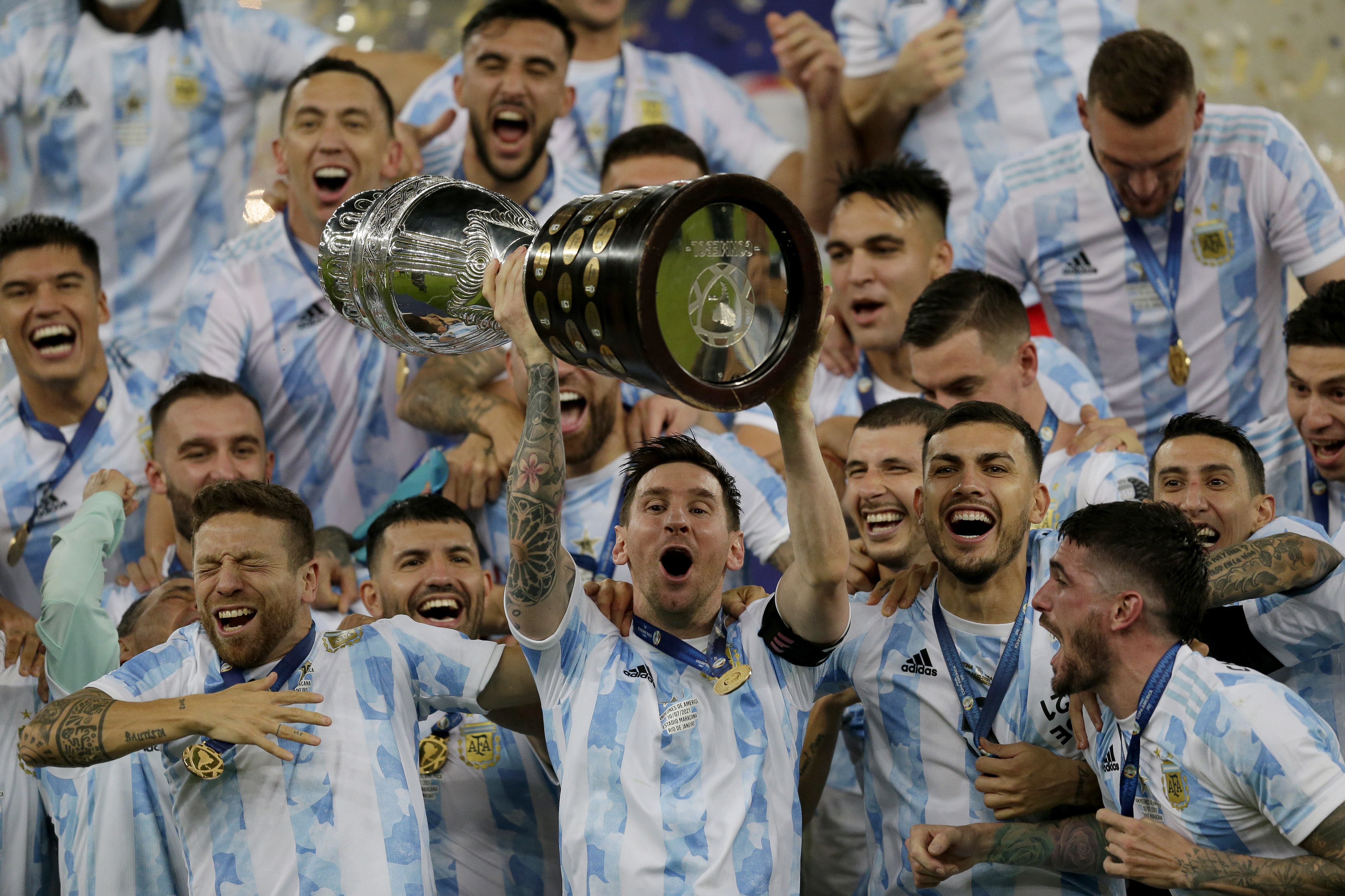 足球——美洲杯:阿根廷队夺冠(2)