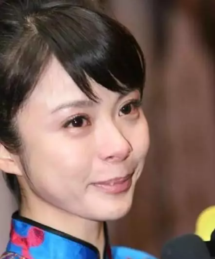 连奕名前妻陈佳妍:离婚后独自带娃拼事业,14年后终于活出自我