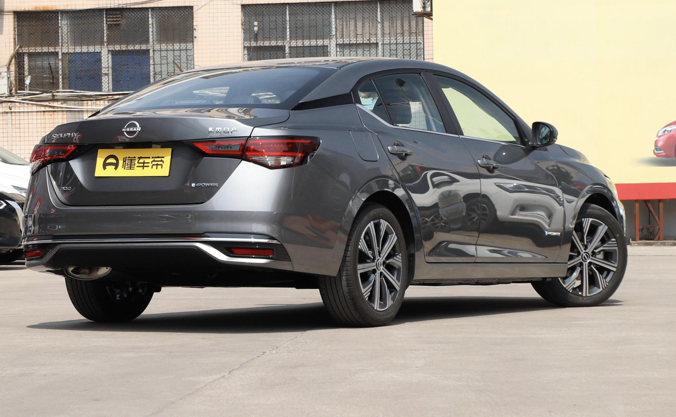 都吹自己是10万级天花板,比亚迪吉利长安轩逸,a级车怎么选?