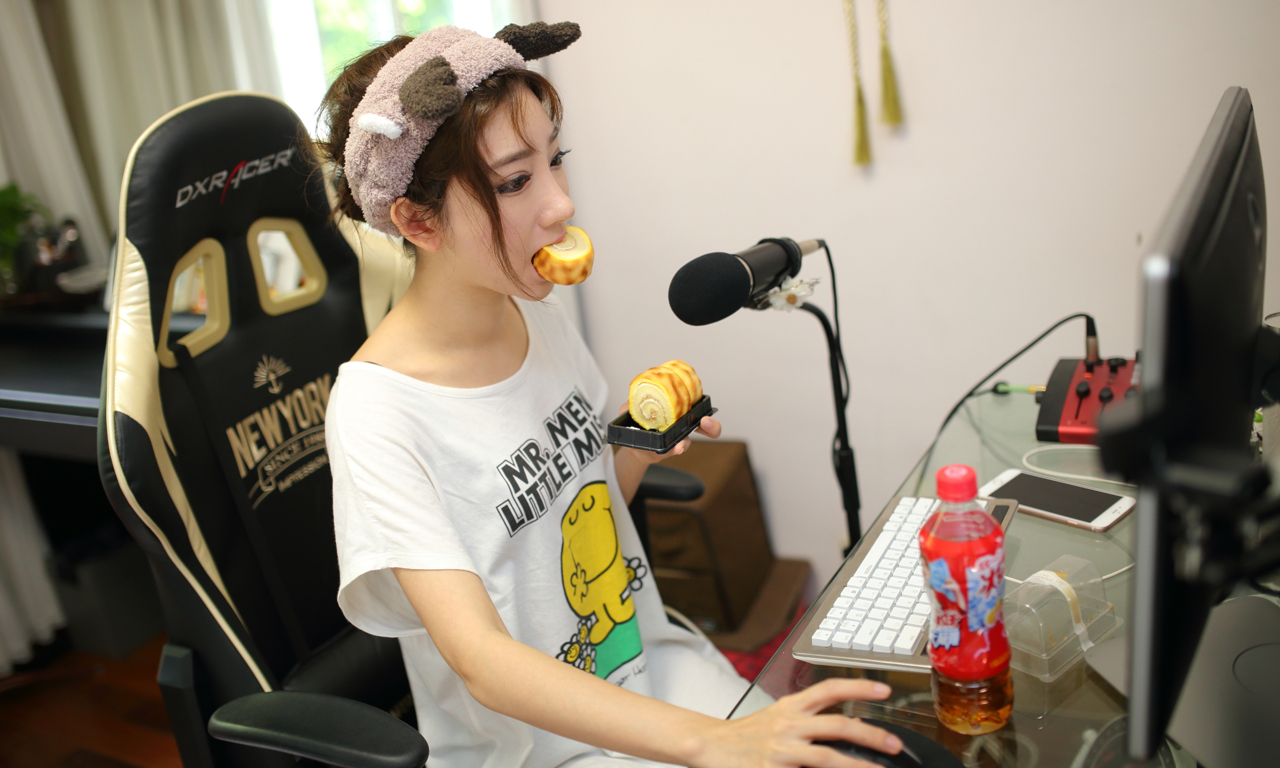 为什么主播月工资1w,很多人却不愿做,原因是这3点,难怪了!