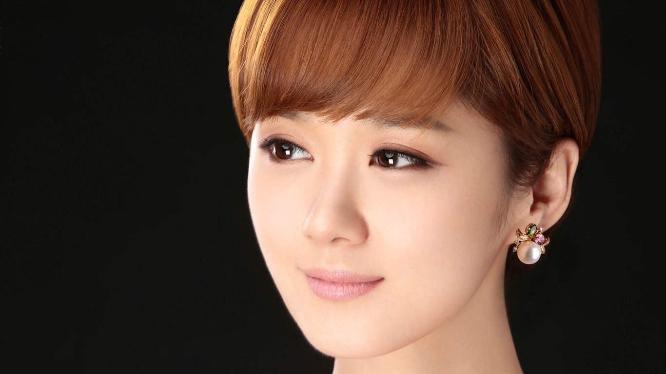 大家还记得她吗?因为说错一句话被封杀,自曝被"潜规则"数百次