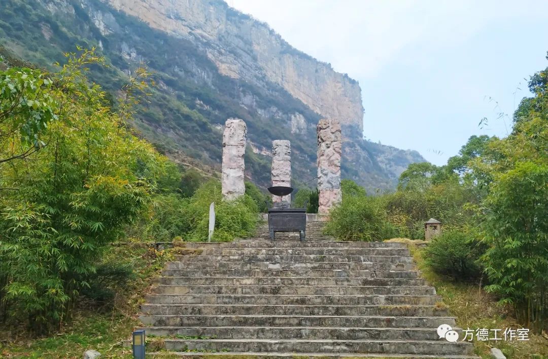 地質奇觀,秭歸鏈子崖風景