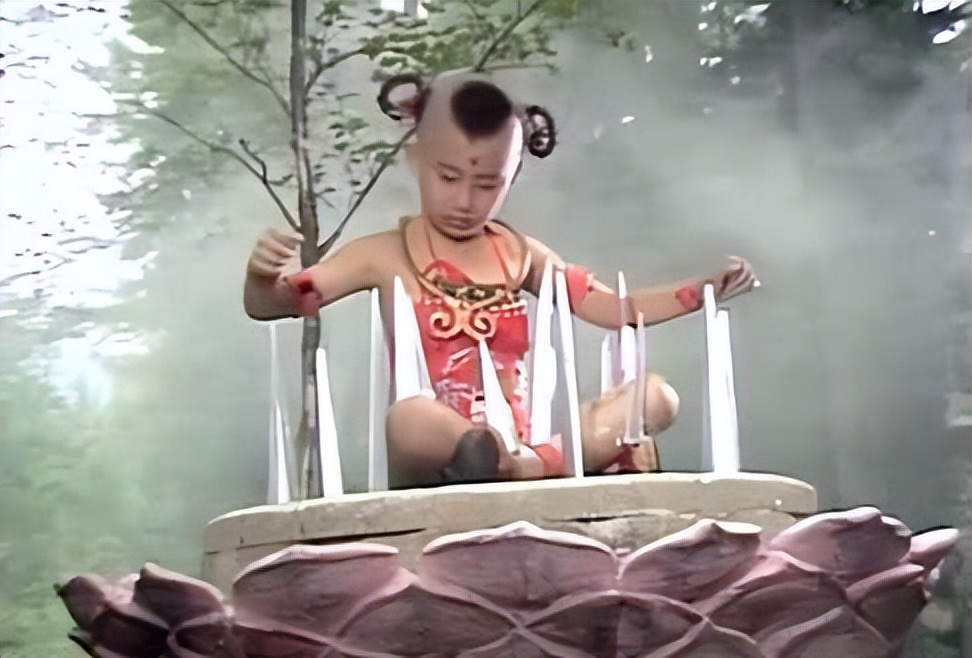 红孩儿明明做了观音身旁的善财童子,为啥他的家人很不愿意?