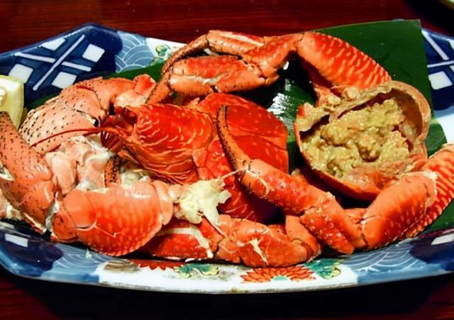 钳合力最强的椰子蟹,为你展现真正的技术!