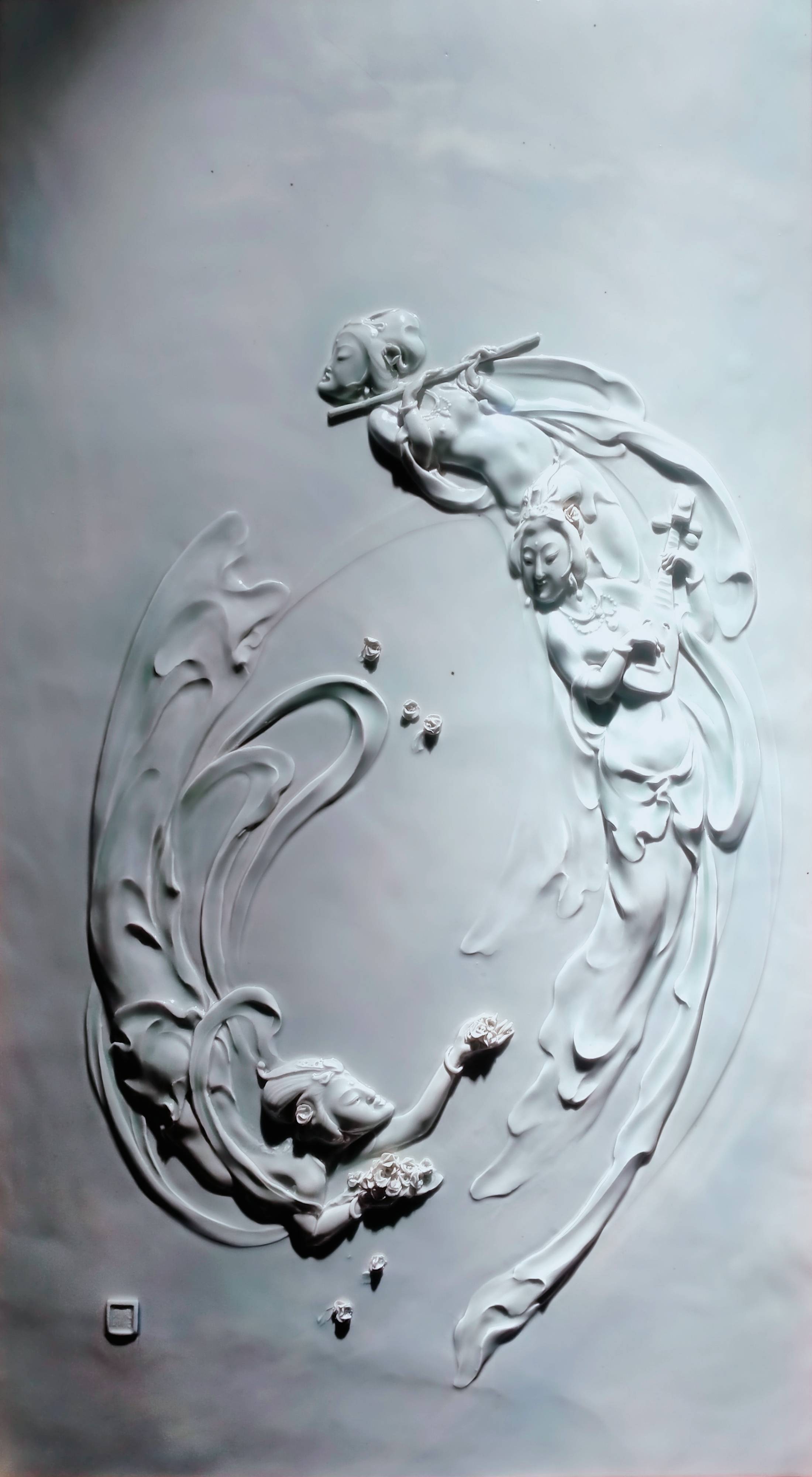 皮六炎瓷板画《飞天》皮六炎陶瓷《降龙罗汉》皮六炎陶瓷《寿星》