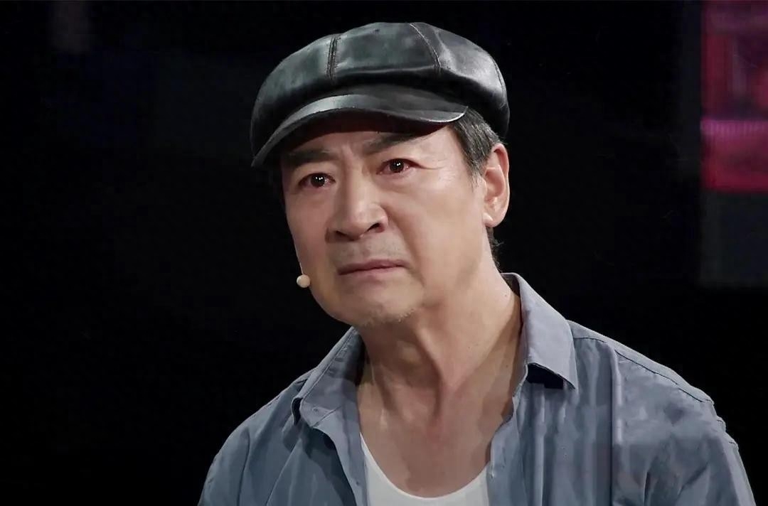 寇振海三婚娶小21岁李婷54岁得子不敢老去女儿与妻子处成闺蜜