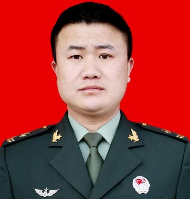 维和英雄申亮亮