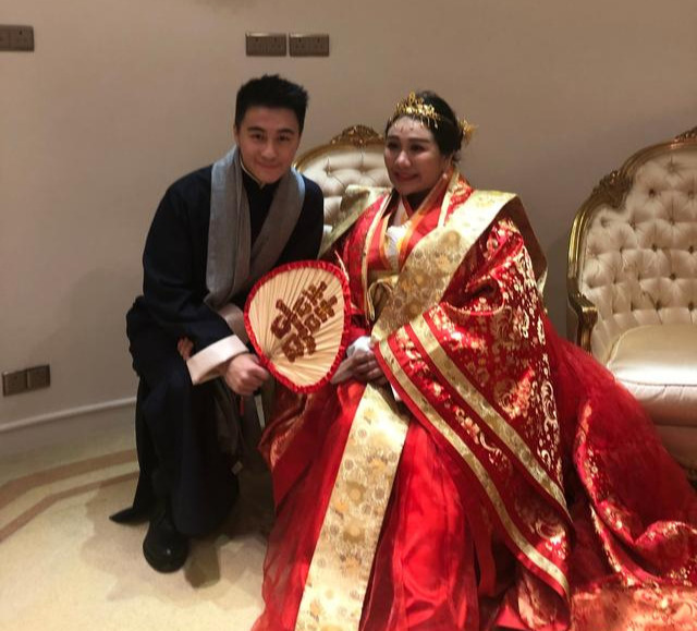 何超莲何猷君互相取关,矛盾非近期才发生,早在十年前就开始了