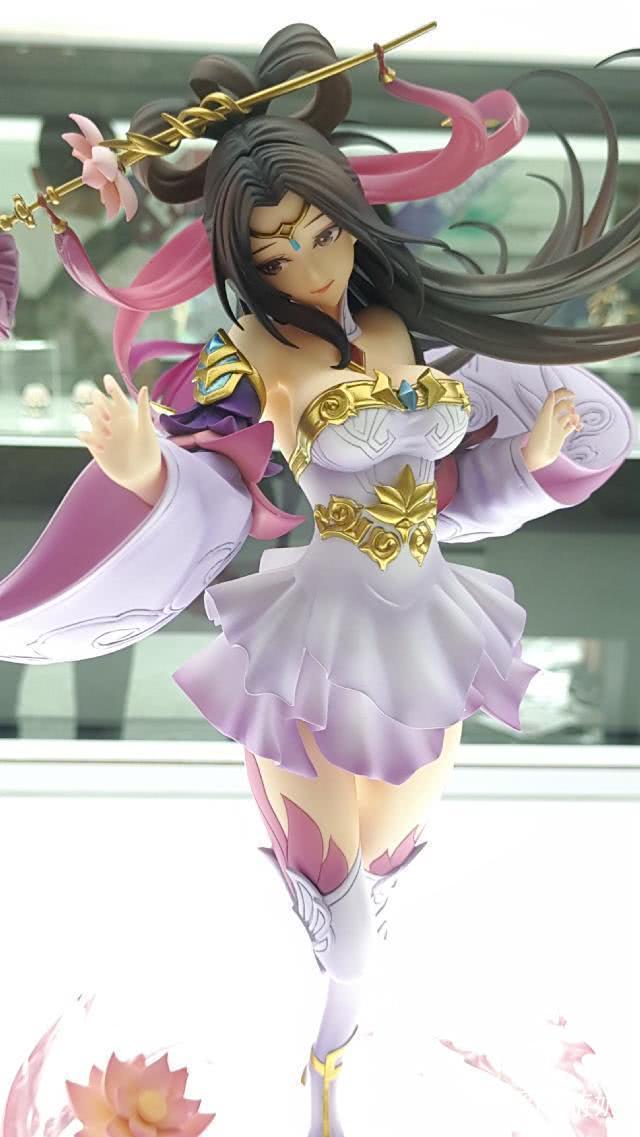 国产系列手办也不差,伍六七用脚抠痒,王者荣耀的貂蝉是真好看