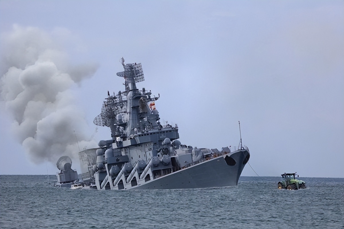 乌军击沉俄军旗舰士气大振,直接打到俄本土,俄罗斯兑现警告
