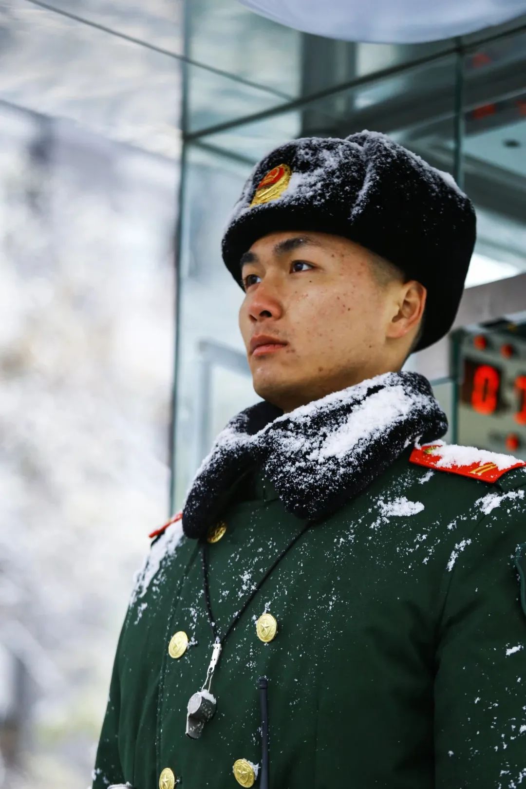 军人生活故事:你那里雪停了吗?这些照片被网友称为最美雪景!
