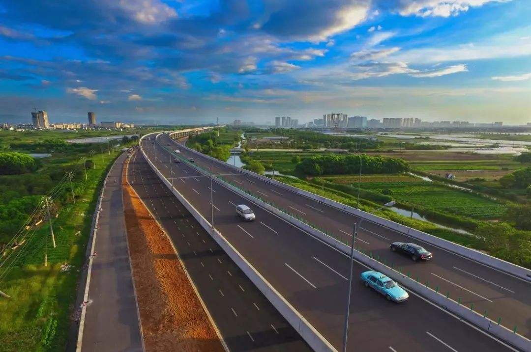 浙江建造的一条高速公路