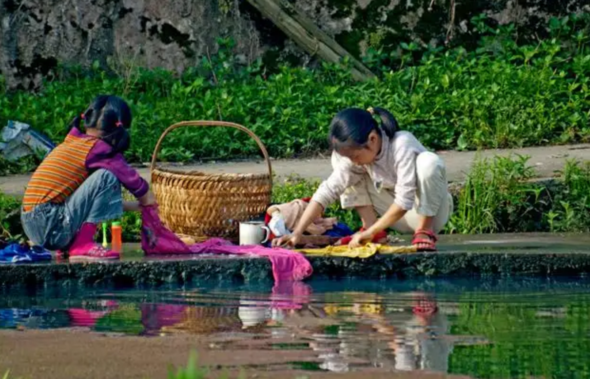 纪实:浙江村民将"石碑"当搓衣板用,专家:大胆,这可是圣旨