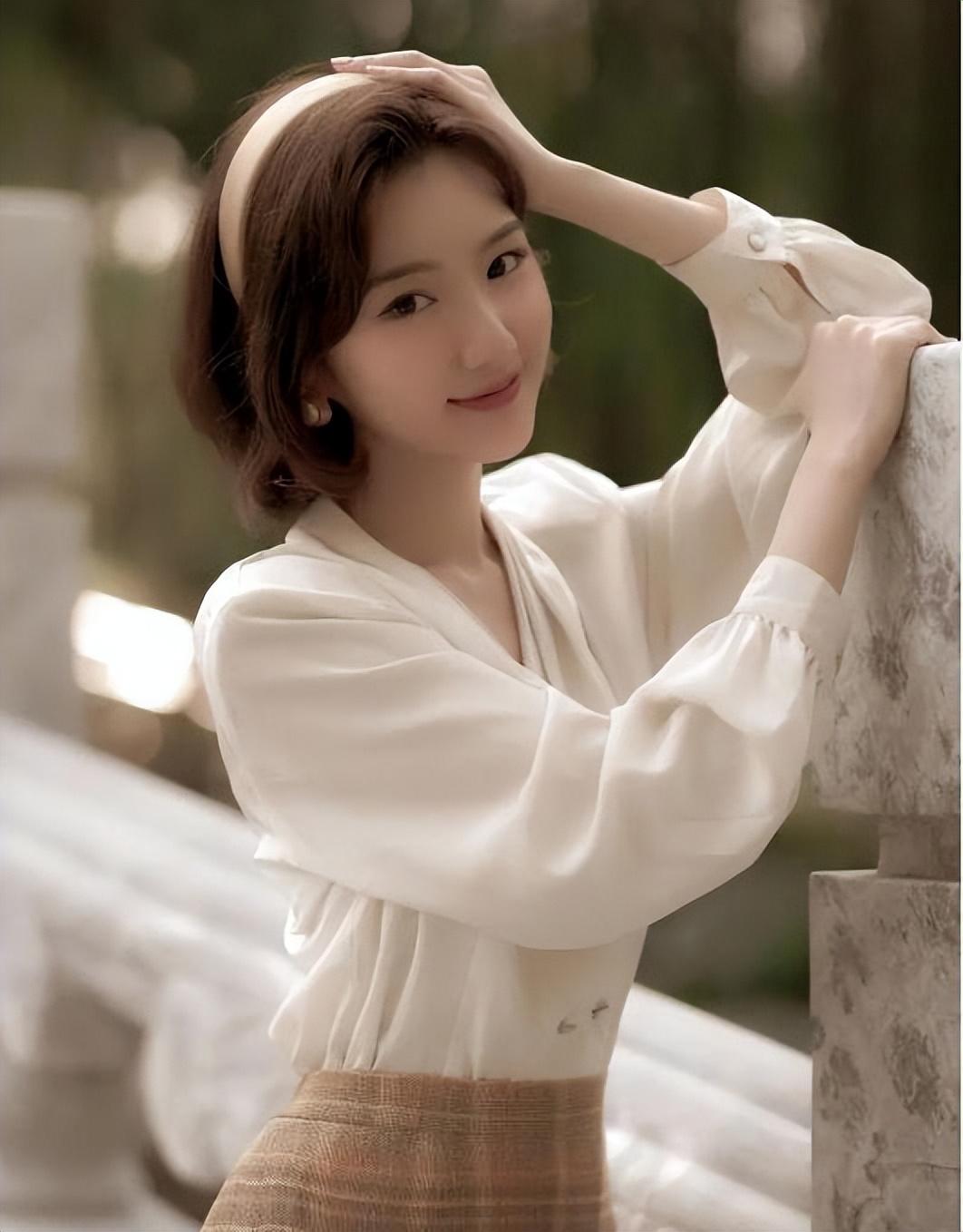 "不孝女"一线演员毛晓彤不赡养亲生父亲,真相揭晓网友欢呼称赞